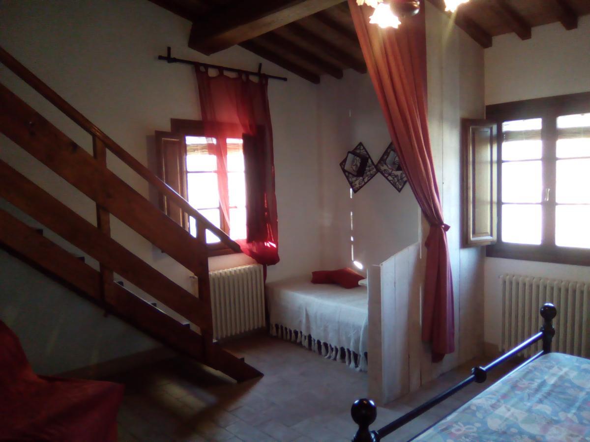 Antonella House -Podere Della Collina Palaia Exterior foto